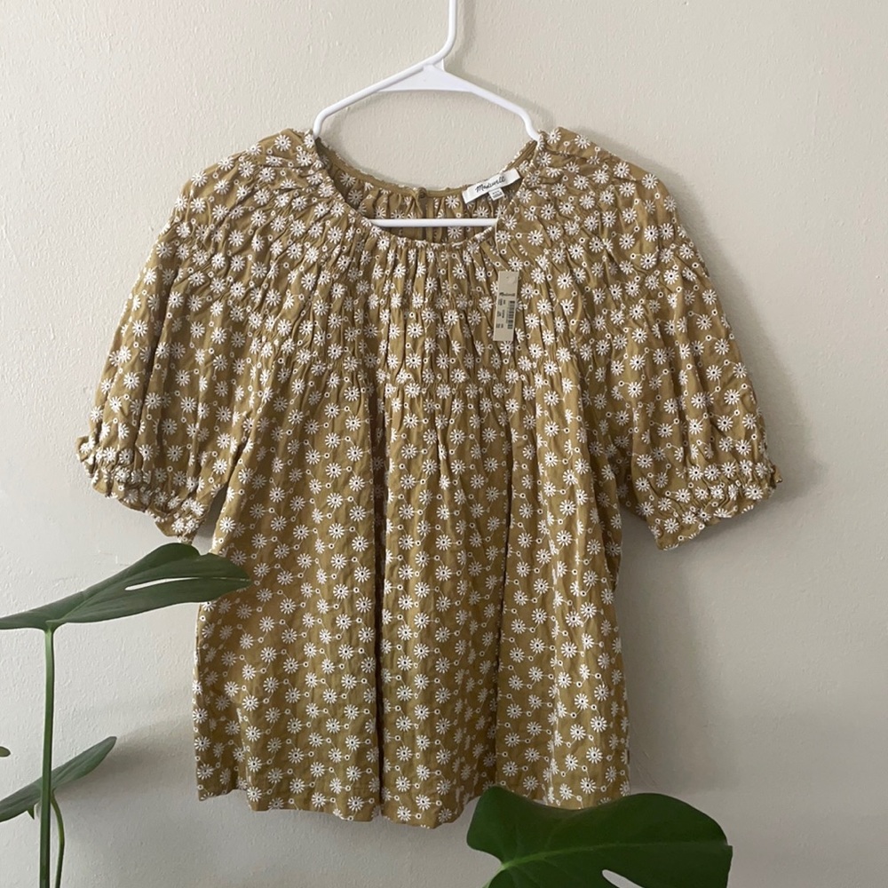 Madewell daisy embroidered shirred puff sleeve top